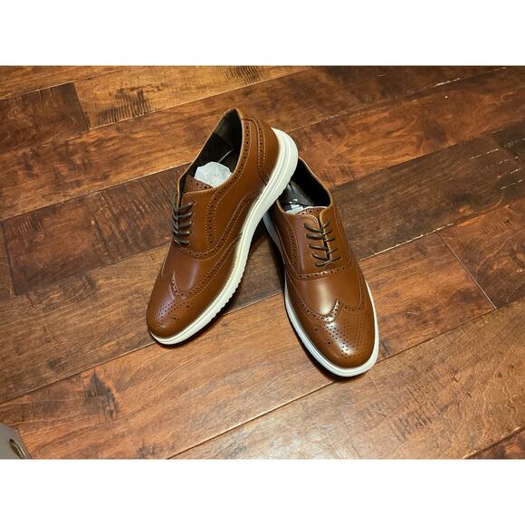 Kenneth Cole NWT Unlisted Men's Brown Nio Wing Lace Up Sz 7 - Picture 1 of 10